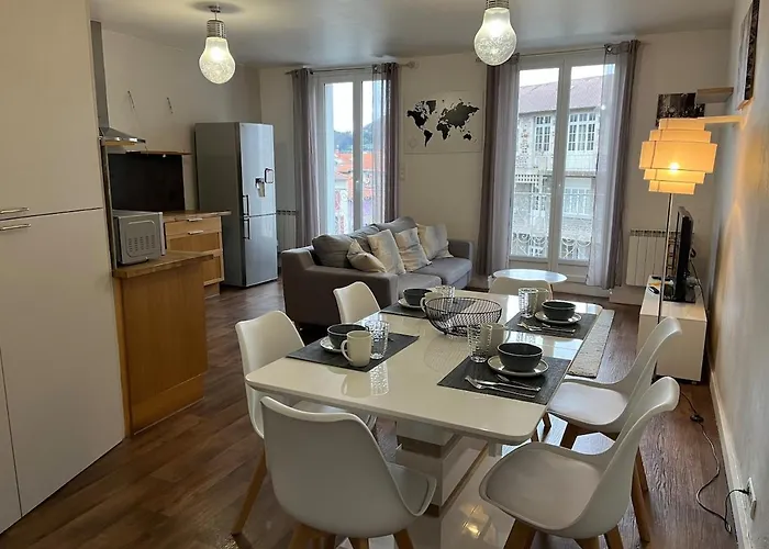 Secteur Centre Historique T3 - 2 דירה *